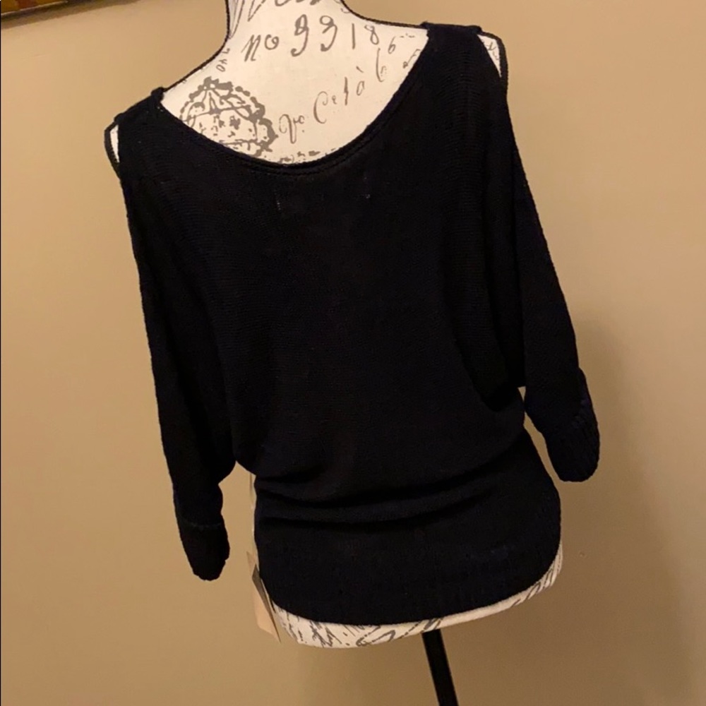 Women’s sweater